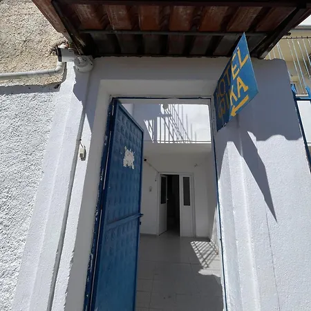 אכסניה Gjika סרנדה